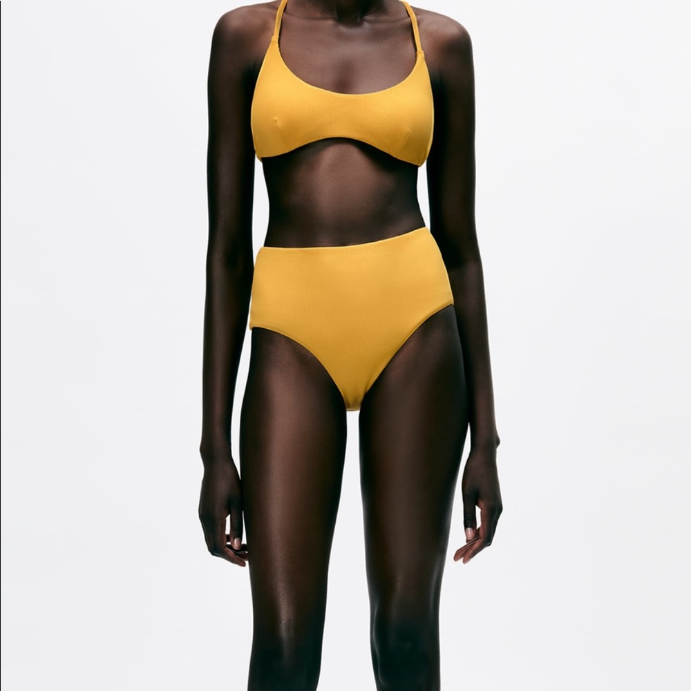 Zara high waisted bikini bottom - Picture 2 of 6